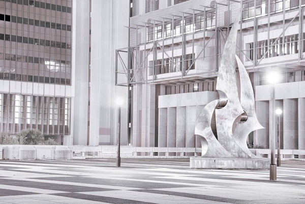 Photograph Seagram Pearce White on One Eyeland